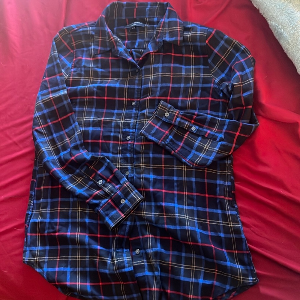 Banana Republic women’s flannel button-down shirt, size medium